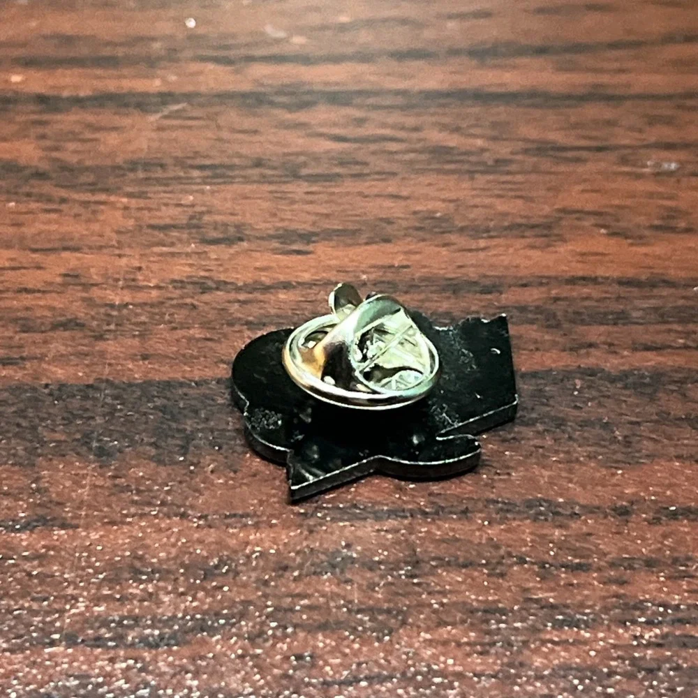 Cartoon Cat Laying On A‎ Book Cute Lapel Hat Pin